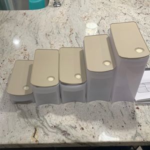 NEW never used purchased from Tupperware SHELF SMART containers. Set of 5 w/lids
